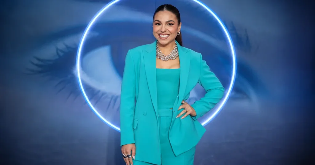 How tall is Mel Tracina? Height, weight, and body measurements